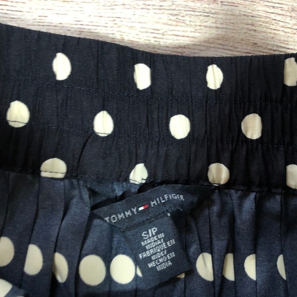 Tommy Hilfiger Polka Dot Navy Pleated Skirt - Picture 3 of 5